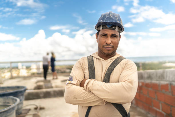 Best Local Concrete Companies  in Wellston, MO